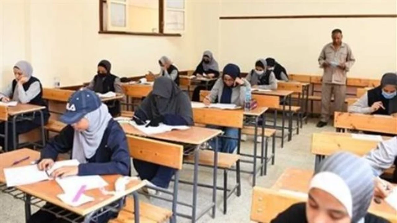 سكينة القلوب.. أدعية ضرورية للثقة أثناء الامتحانات